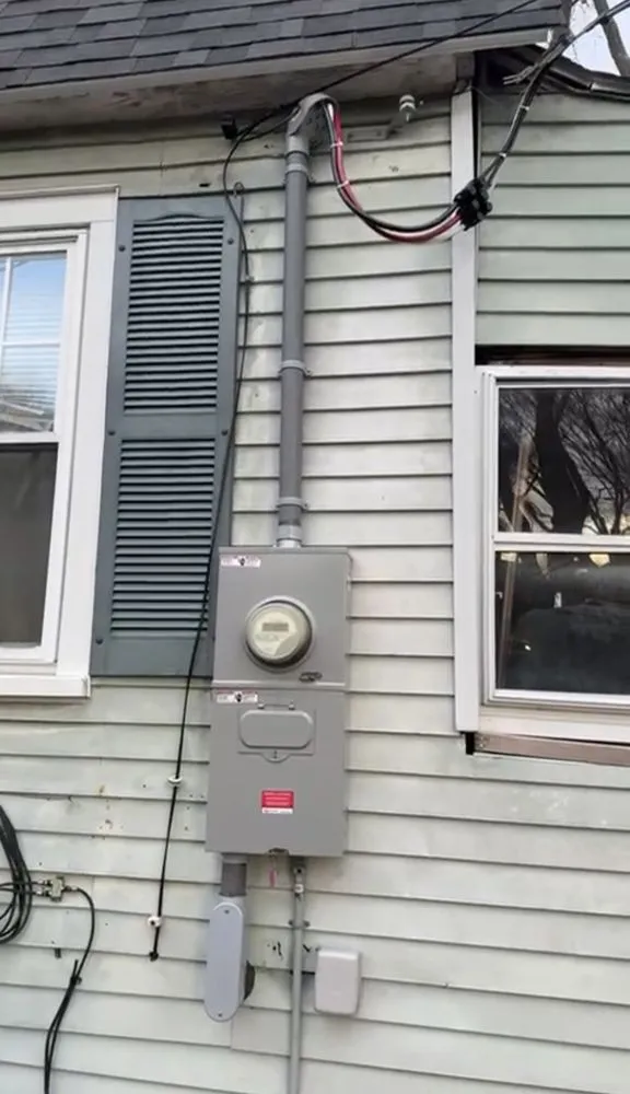 Slide of Outliver Electric