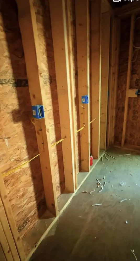 Slide of Outliver Electric