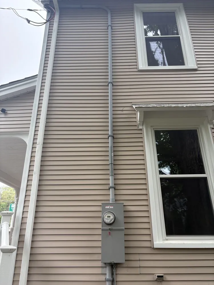 Slide of Outliver Electric