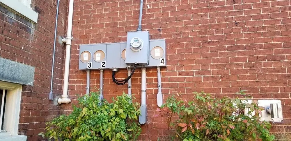 Affordable electrician providing panel upgrade in Chester, VA - Outt Da Mudd