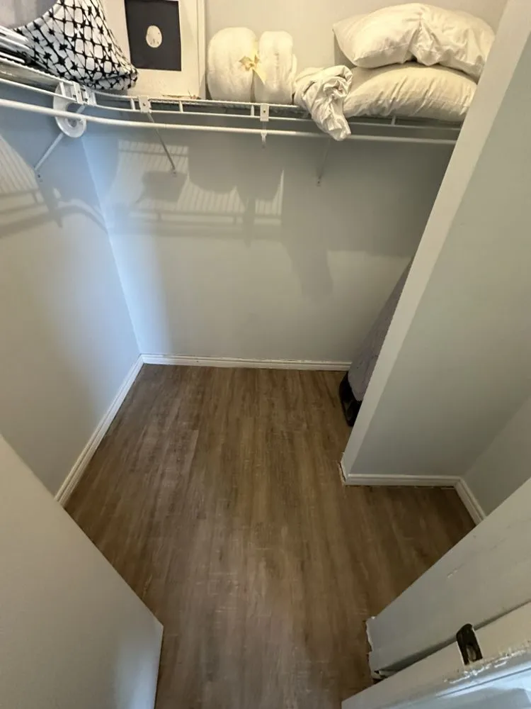 Slide of Overly Handy