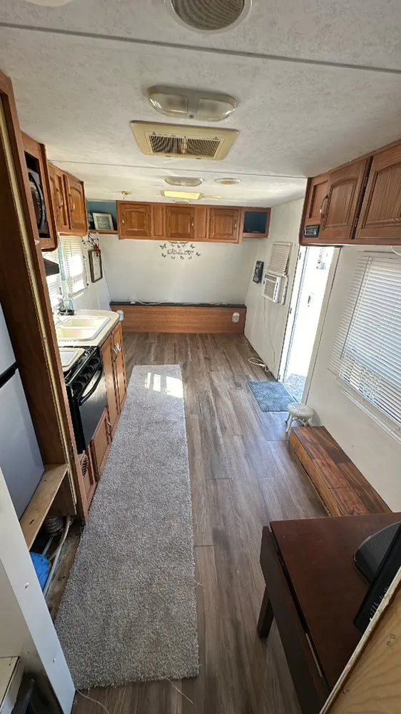 Slide of Overly Handy