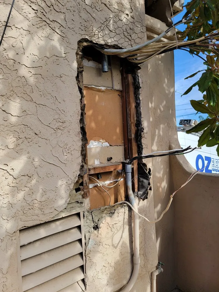 Slide of OZ Electric