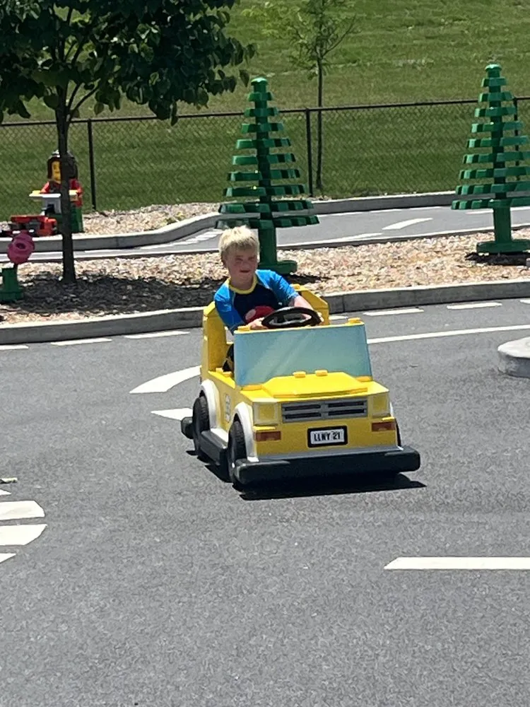 Slide of Oz Electric