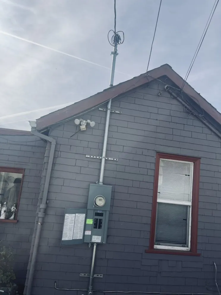 Slide of Oz Electric