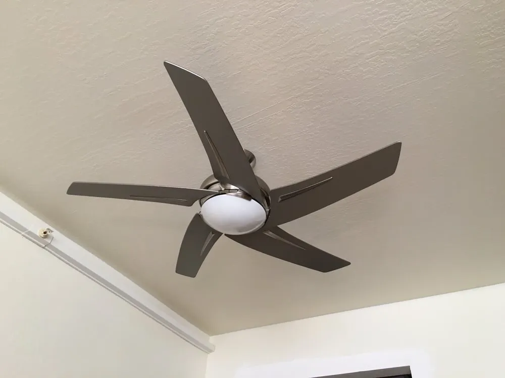 Slide of Oz Electric