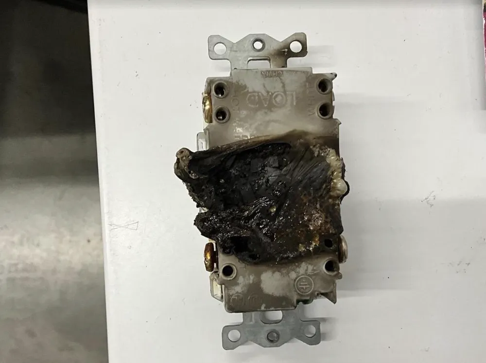 Slide of Ozvia Electric