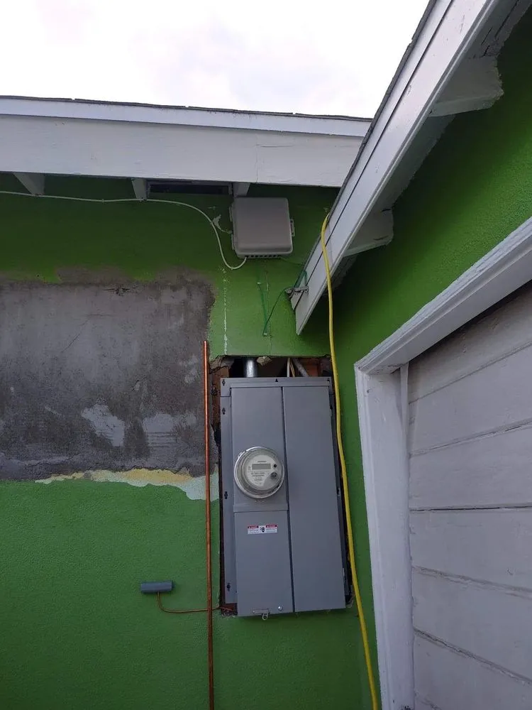 Expert emergency electrical service service in ,  - P & M Electric Services