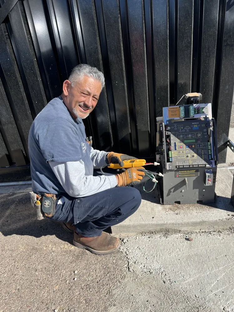 Slide of Pachecos Service & Repair