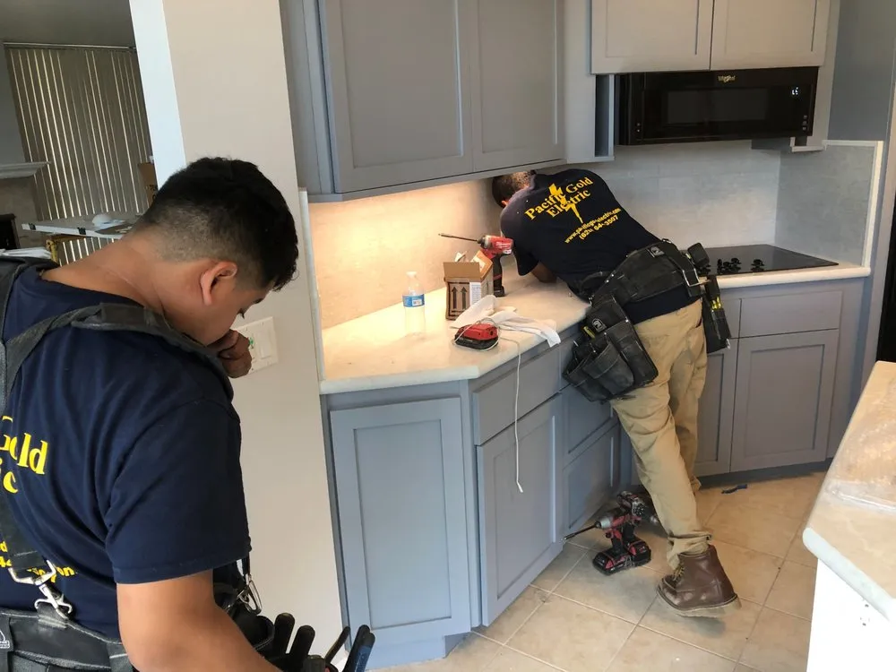 Slide of Pacific Gold Electric