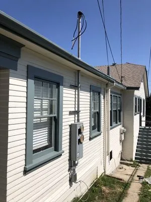 Pacific Gold Electric Logo