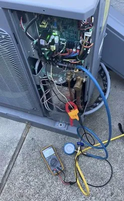 Pacific Home Service Logo