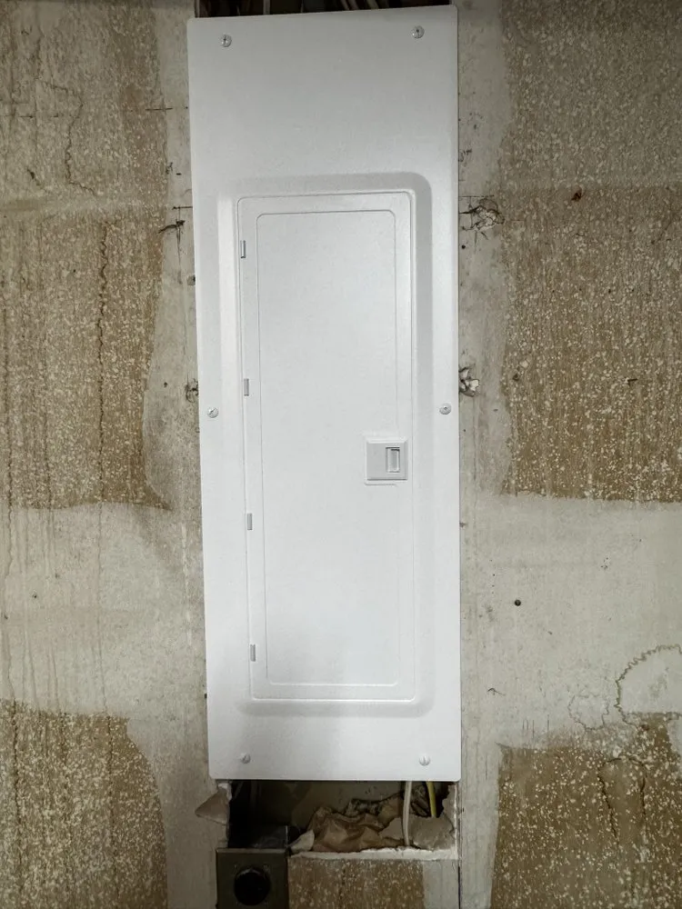 Trusted circuit breaker repair in ,  by Pacific Northwest Electric