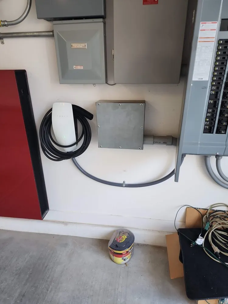 Affordable electrical service for homes in circuit breaker repair, by