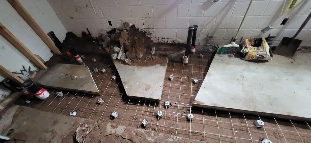 Slide of Pacifico Builders