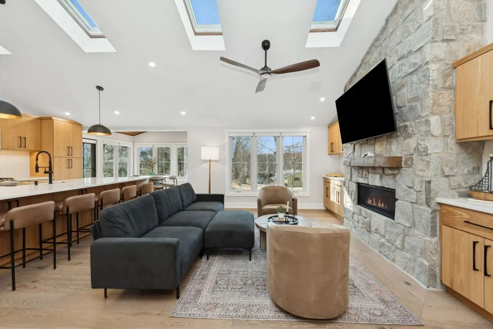 Slide of Pack Electric