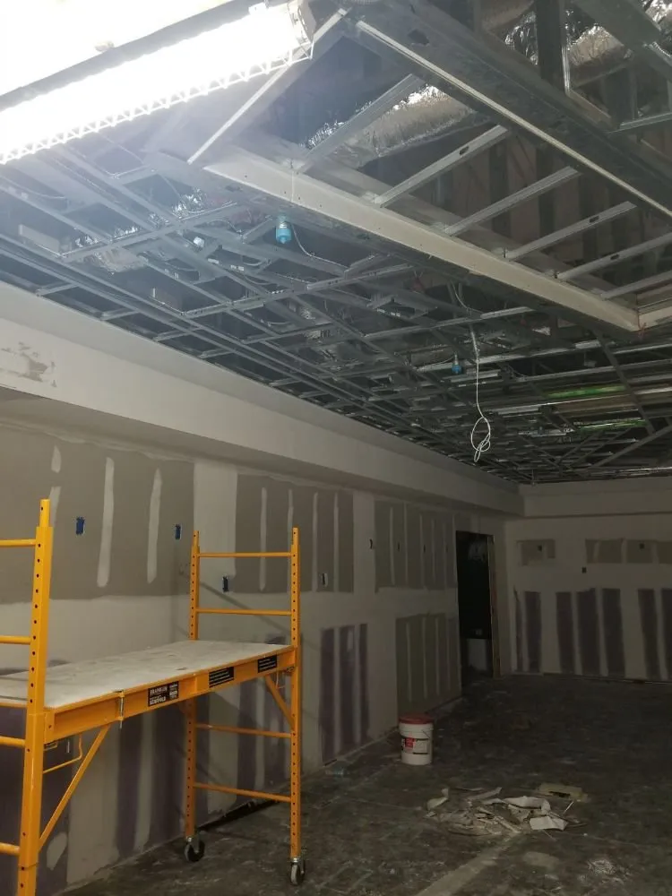 Expert circuit breaker repair service in ,  - Padron Electrical Contractor