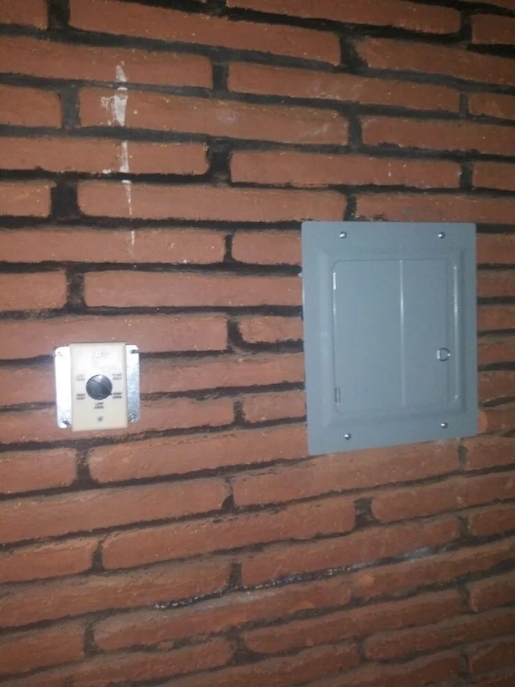 Slide of Palm Electric