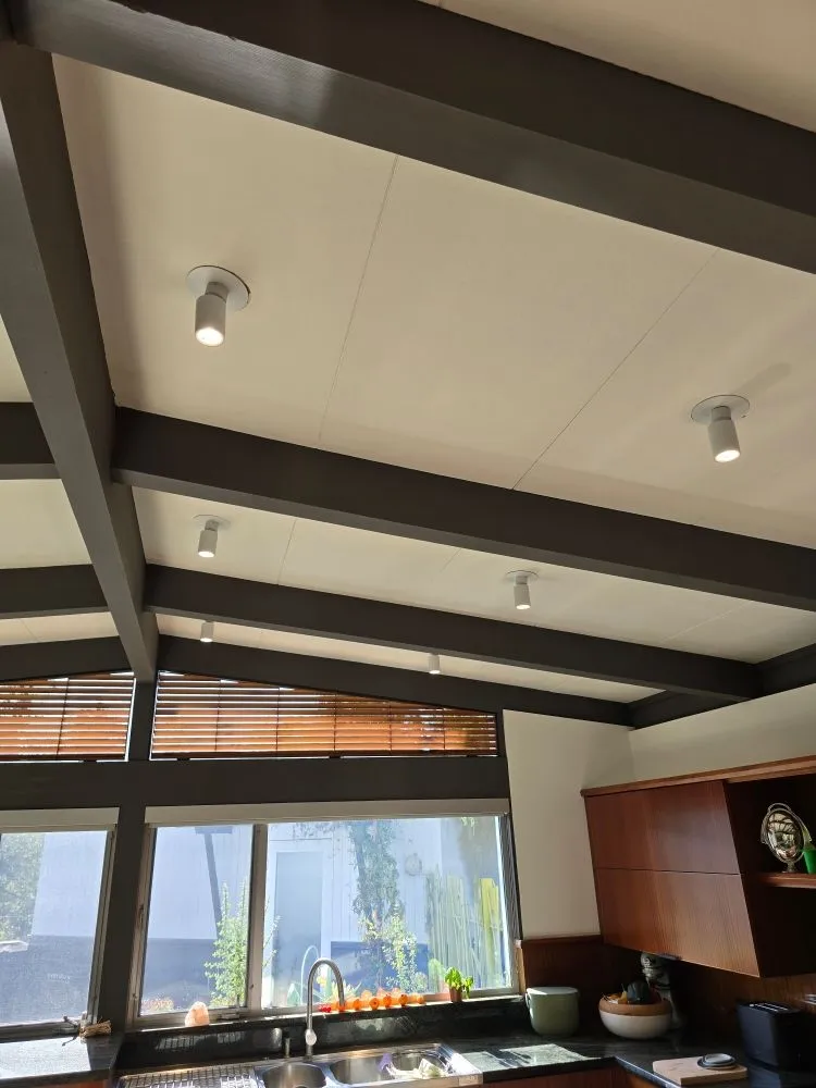 Emergency panel upgrade experts serving San Fernando Valley, CA - Panda Electrical Service