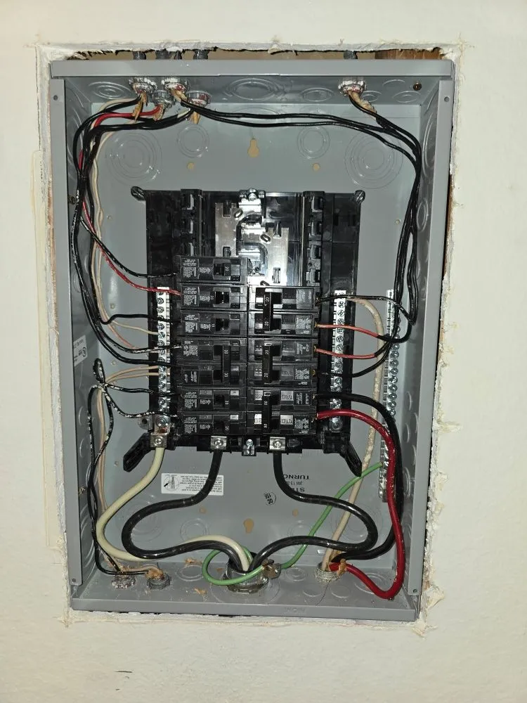 Affordable outlet and switch repair experts serving San Fernando Valley, CA - Panda Electrical Service