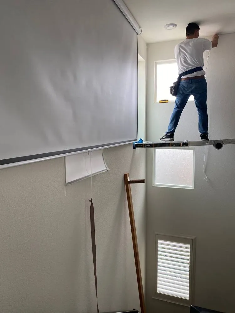 Slide of Papa Carlo Handyman Service