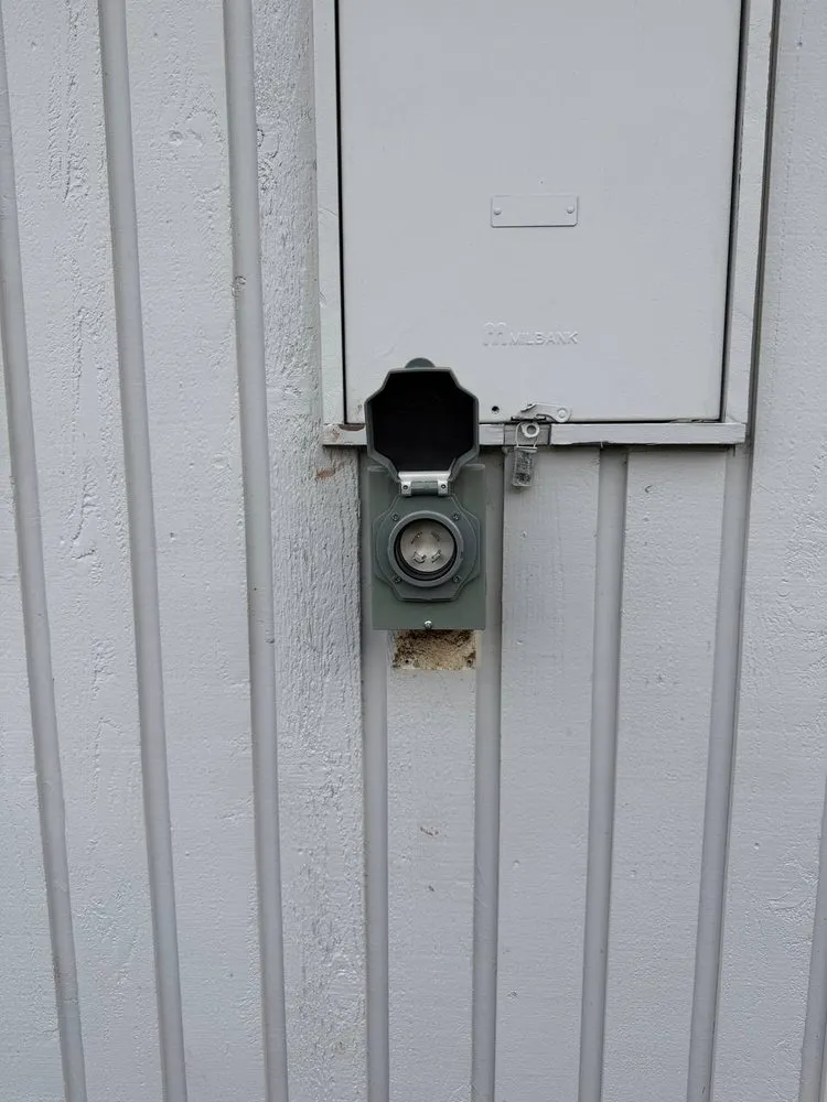 Reliable lighting installation in ,  by Papa Carlo Handyman Service