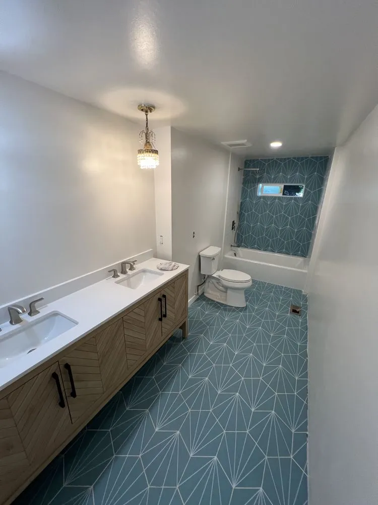 Slide of Papo Construction