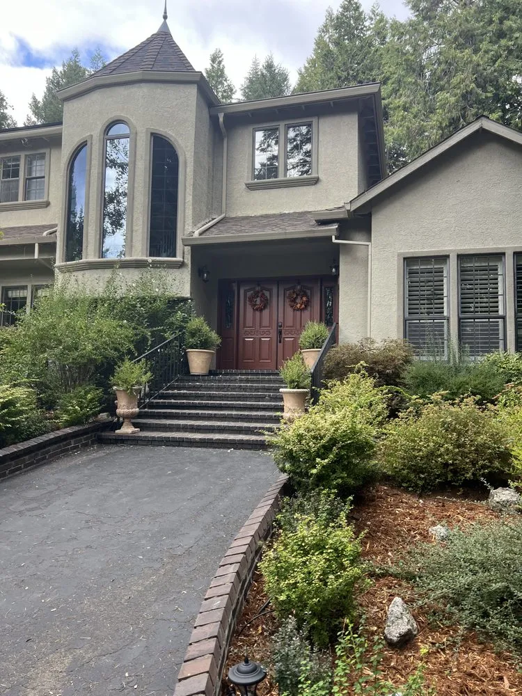 Slide of Papo Construction