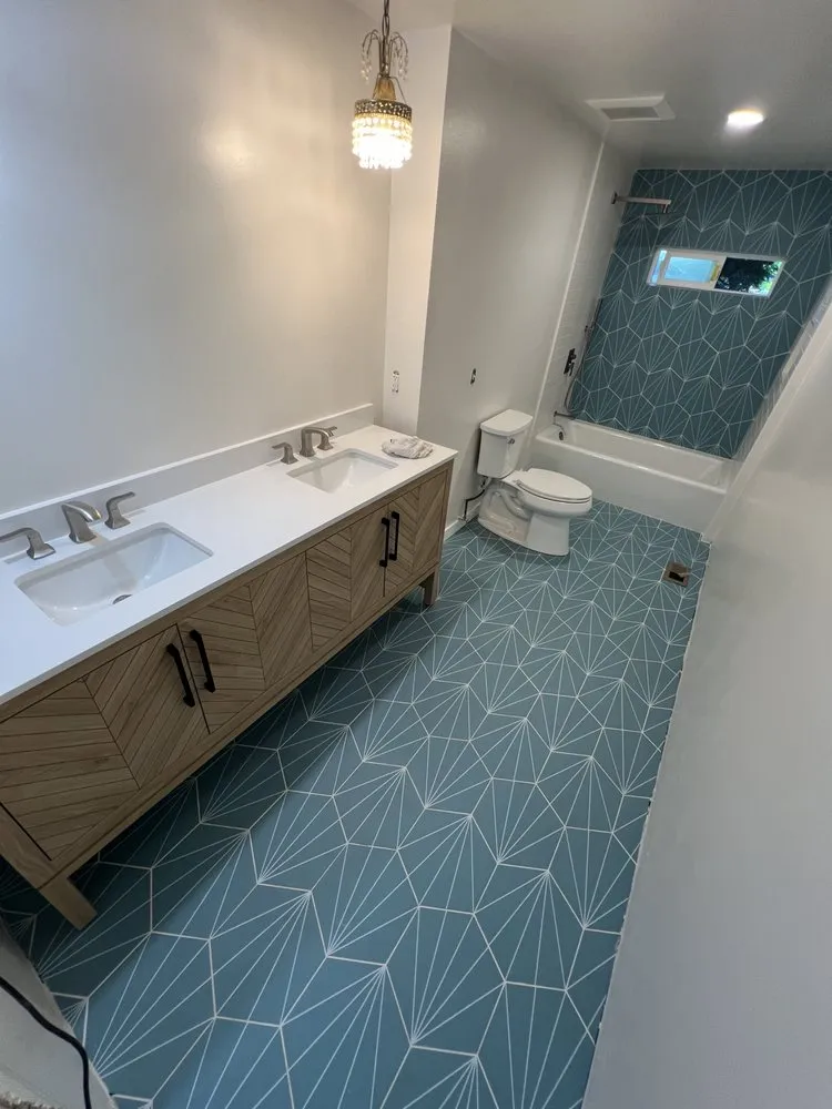 Slide of Papo Construction