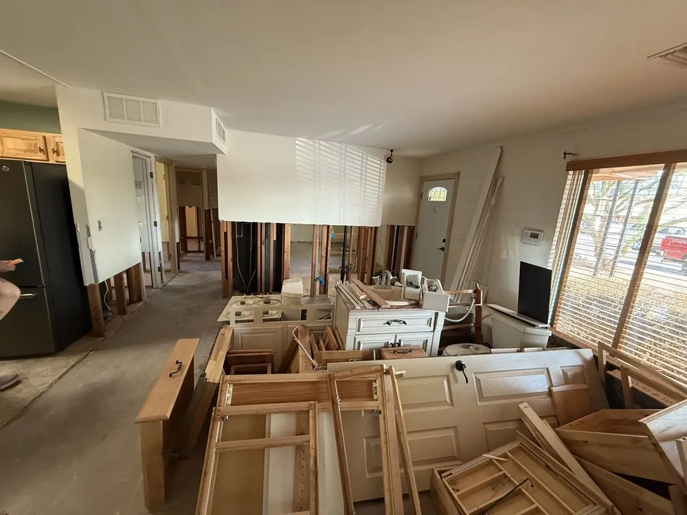 Licensed circuit breaker repair experts serving Waddell, AZ - Paradise handyman