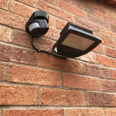 Paradox Licensed Electrician Logo