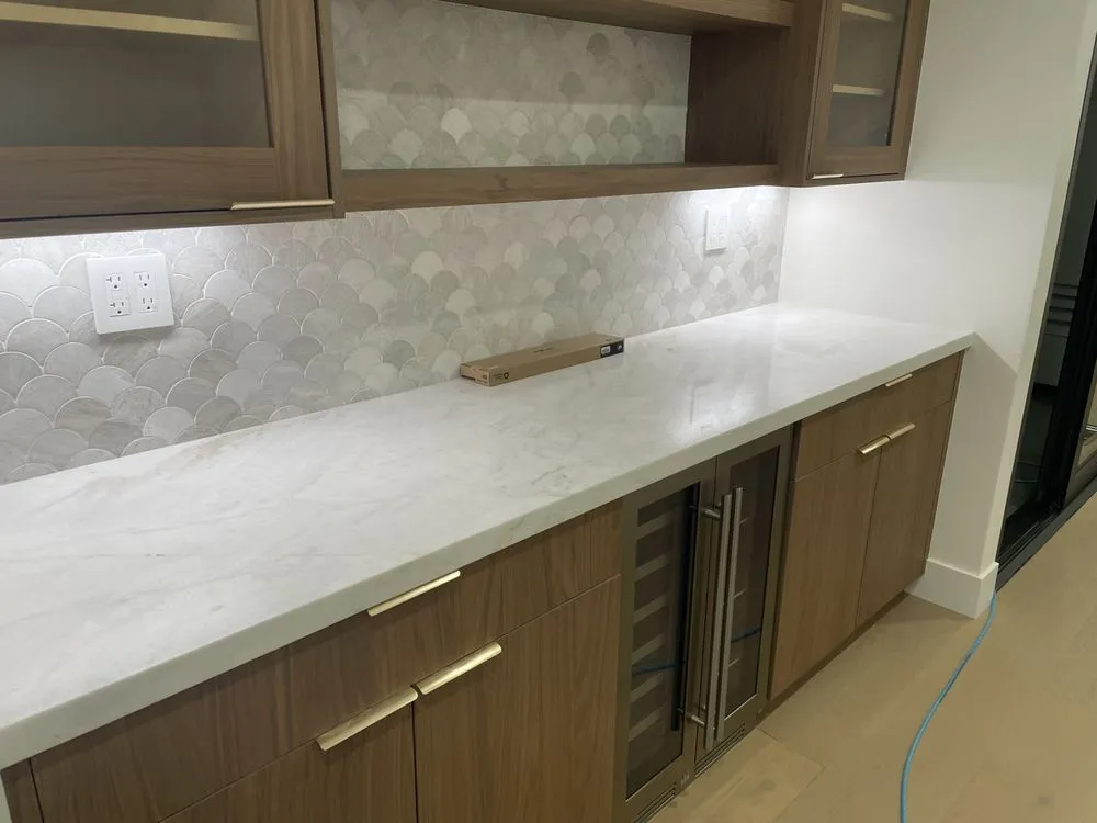 Slide of Paramount Electric