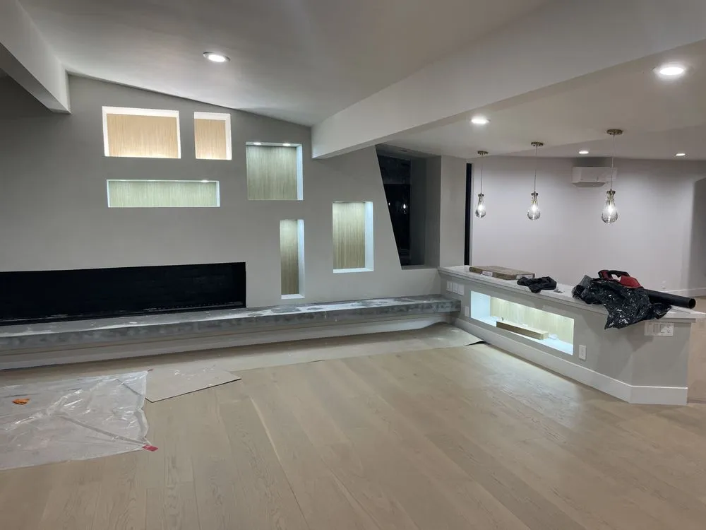 Slide of Paramount Electric