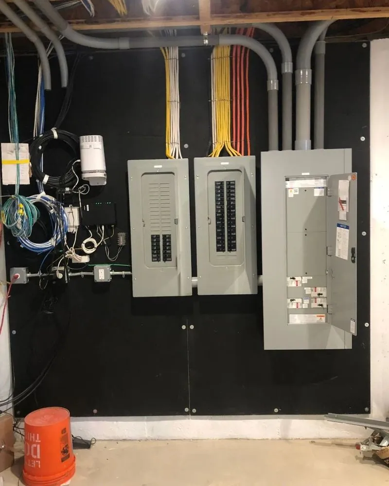 Slide of Paramount Electrician Service