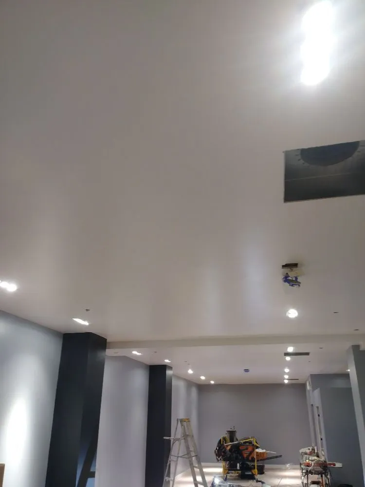 Slide of Paredes Electric