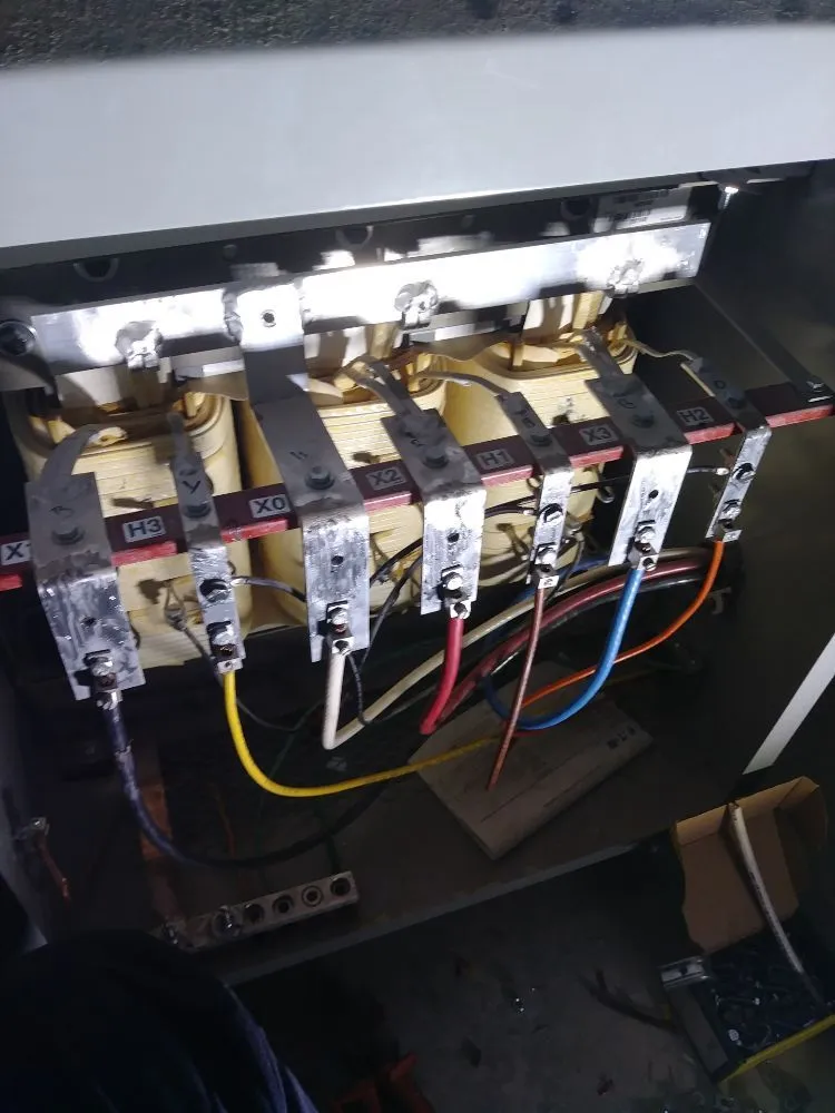 Slide of Paredes Electric