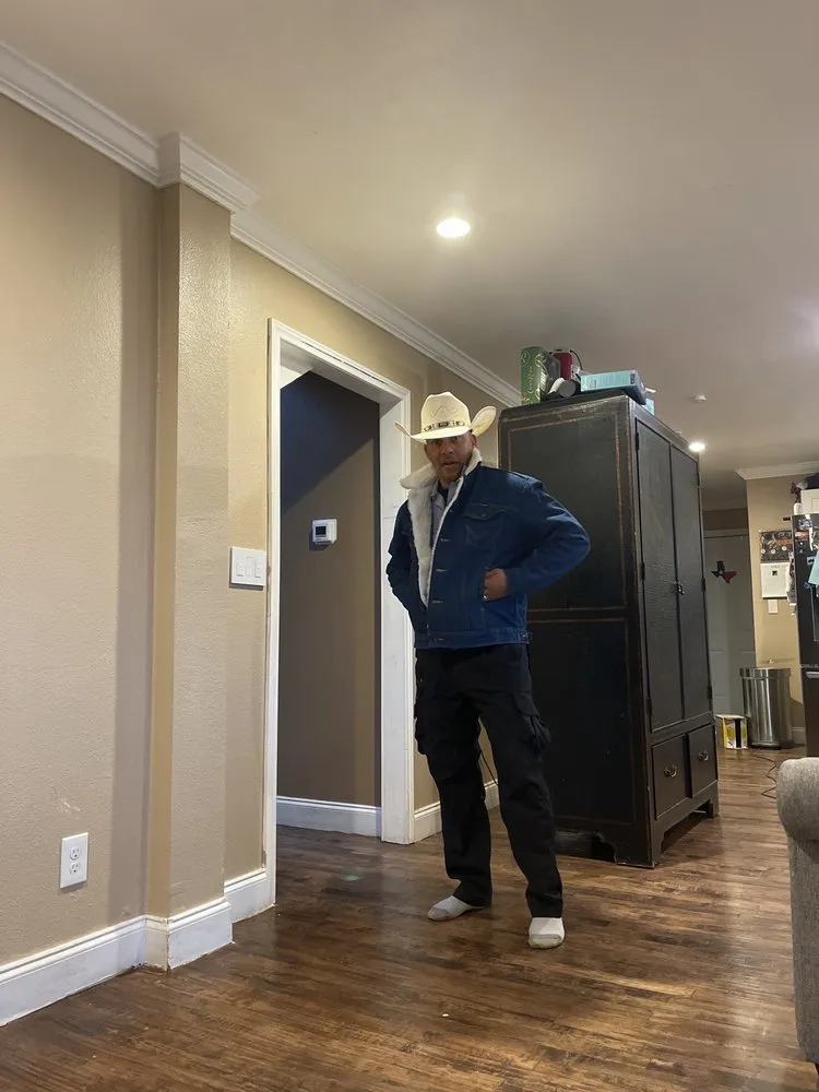 Slide of Park Cities Electrical