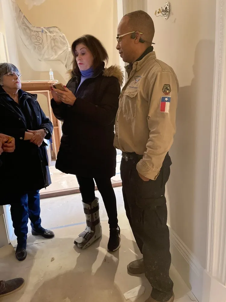 Slide of Park Cities Electrical