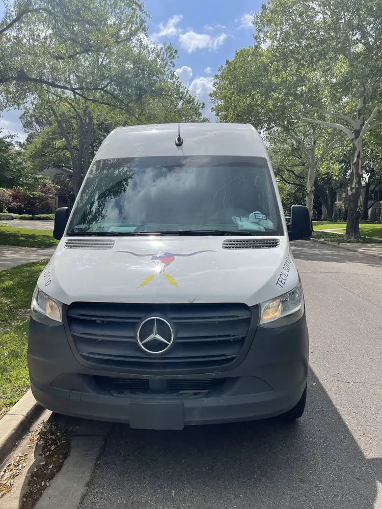 Slide of Park Cities Electrical