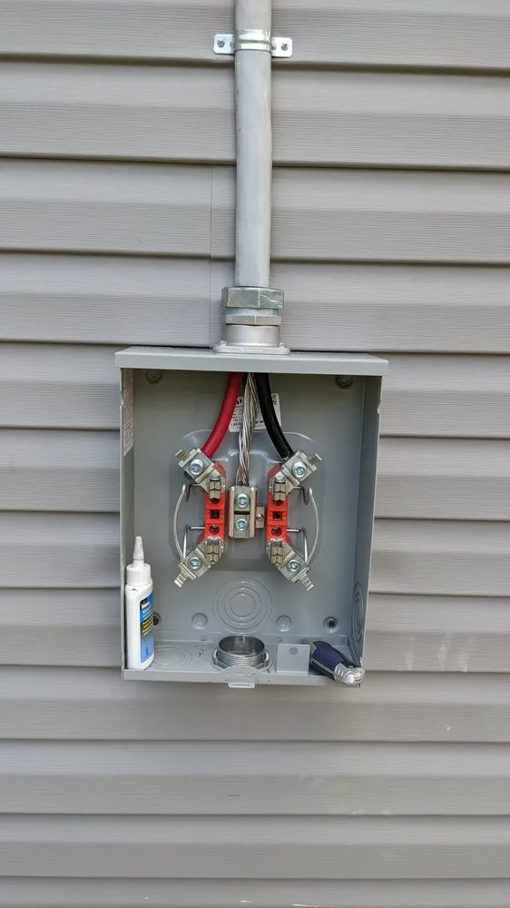 Affordable electrician providing circuit breaker repair in ,