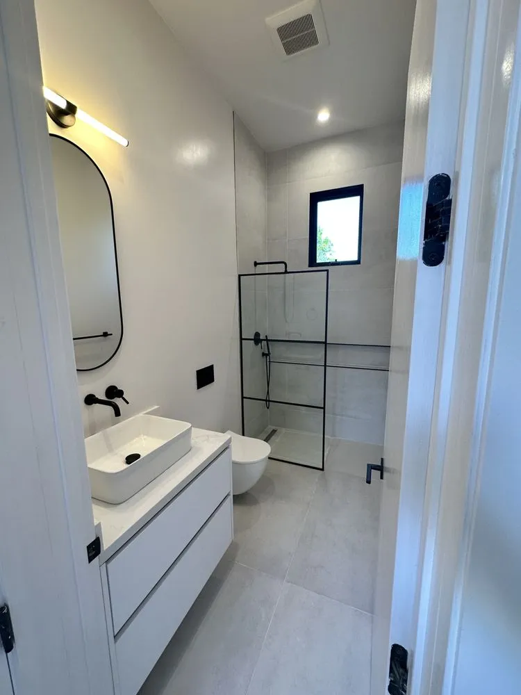 Slide of Pastrana Construction & Remodeling