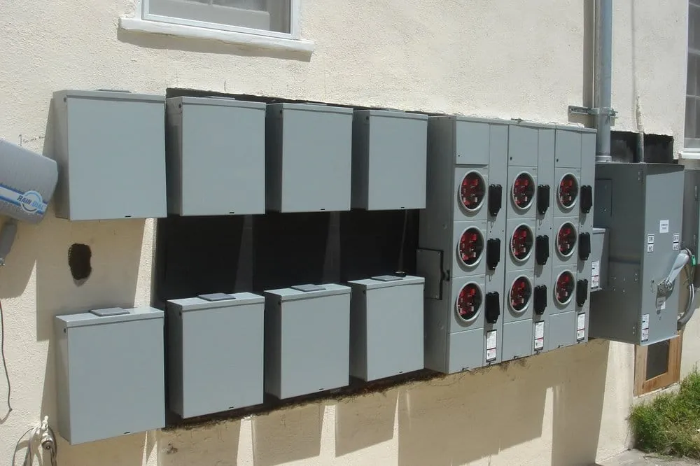 Slide of Patrick Veysey Electrical