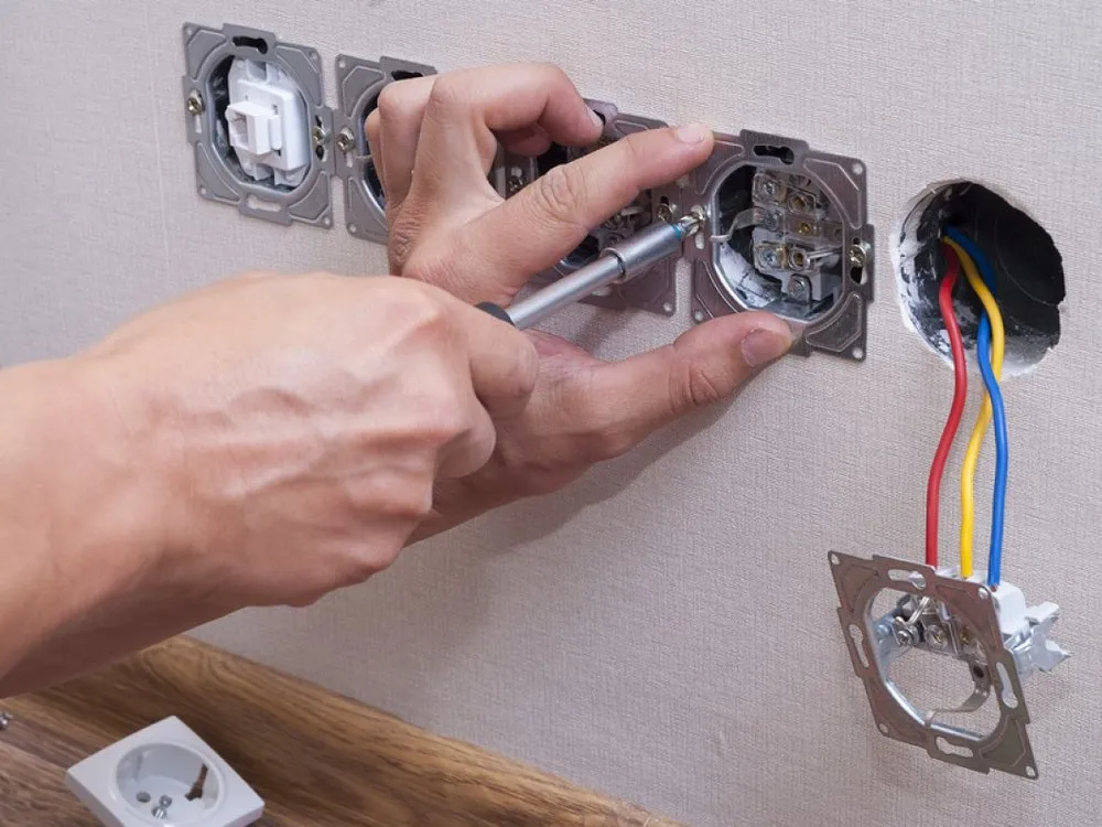 Licensed lighting installation in Roanoke, LA by Pat's Electrical Service