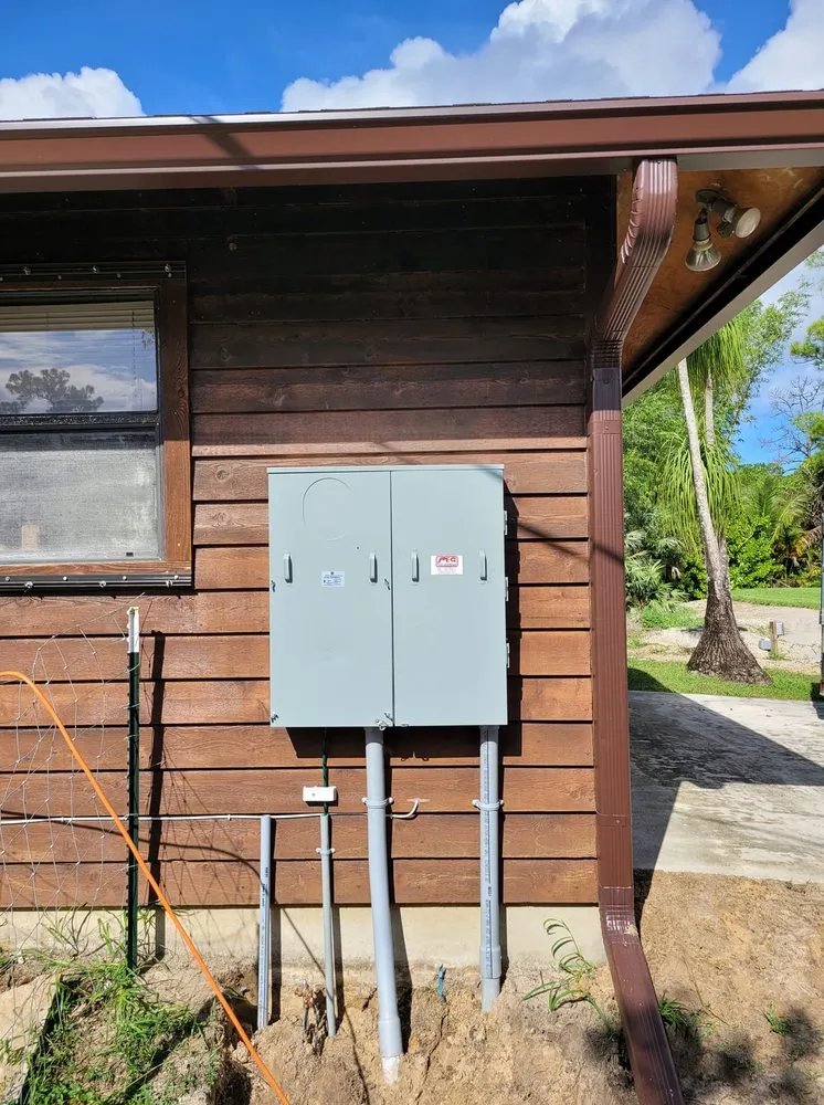 Affordable electrician providing emergency electrical service in Loxahatchee, FL - Patterson Electrical Contracting