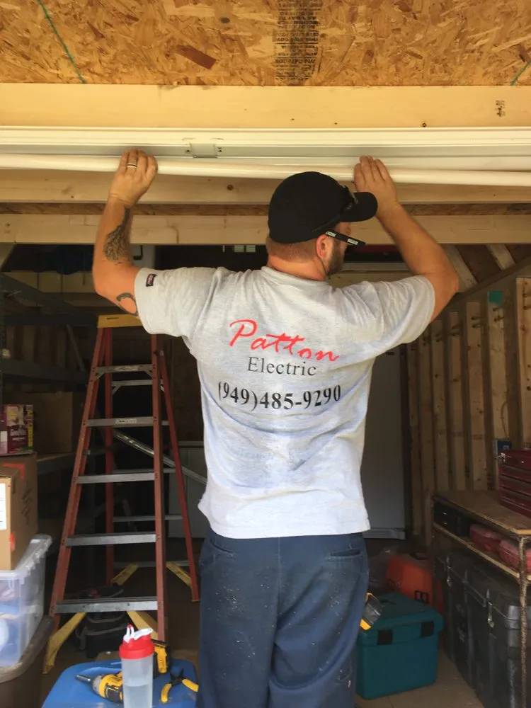 Certified electrician providing emergency electrical service in ,