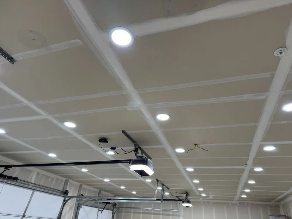 Slide of Paulo Electrical