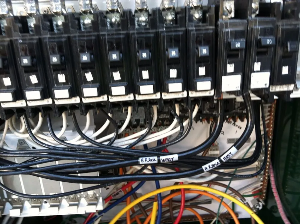 Slide of Pavao Electric