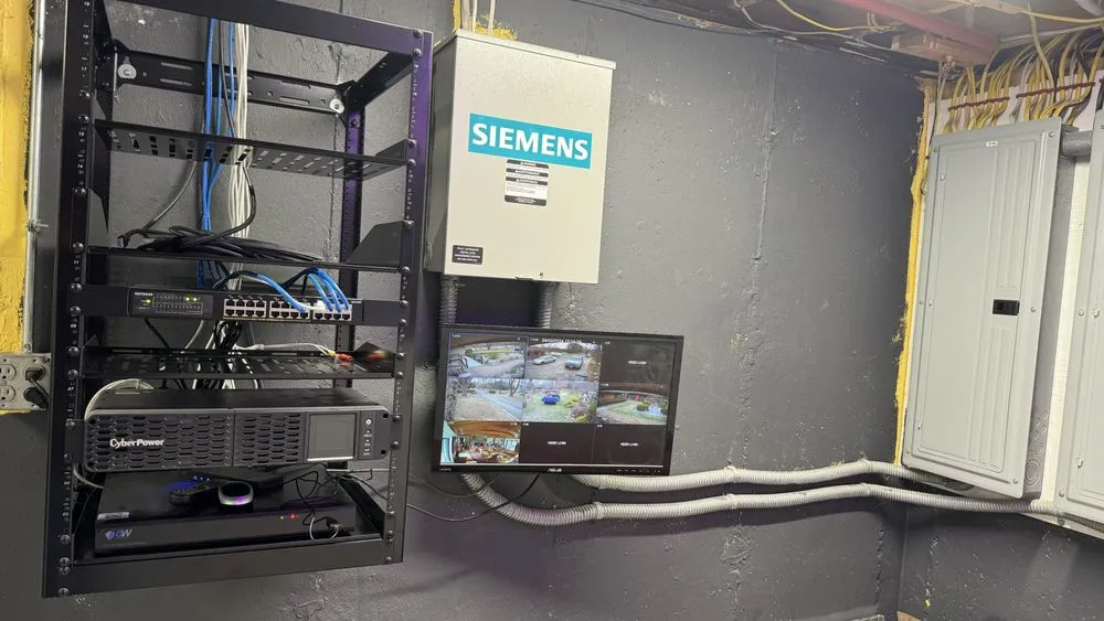 Slide of Pawel Everly Electric