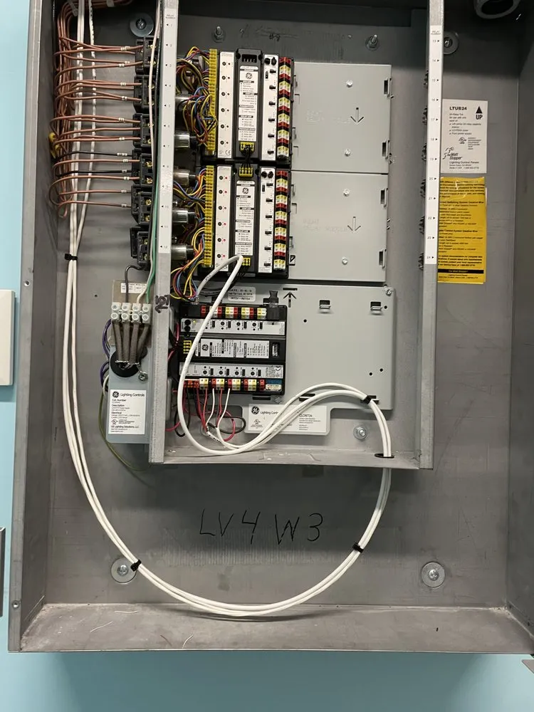 Affordable outlet and switch repair service in ,  - Pawel Everly Electric