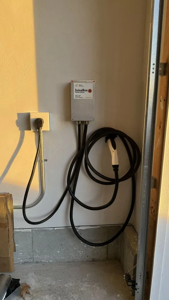 Slide of Pawel Everly Electric